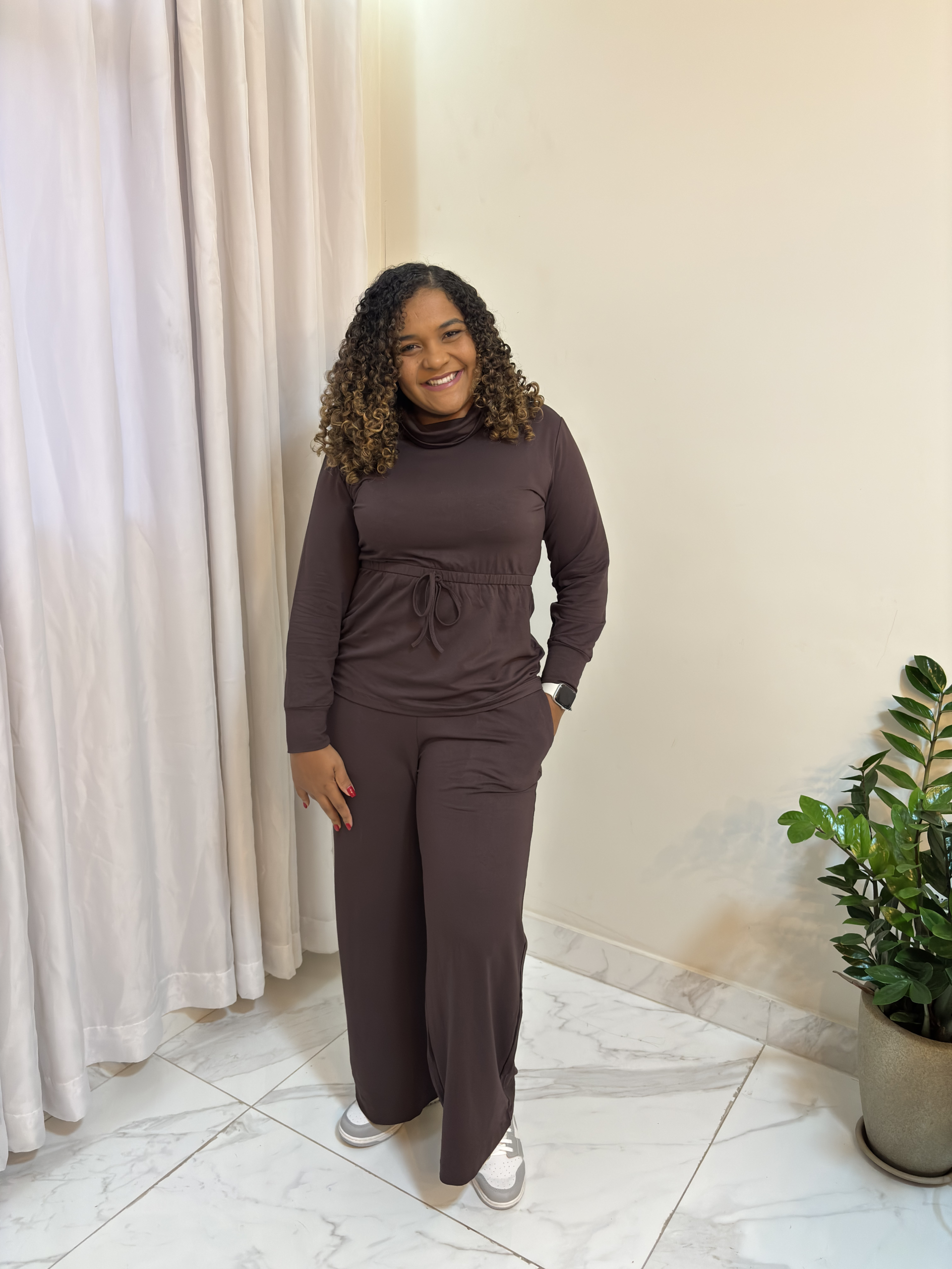 Conjunto Manu - Moletinho Marrom